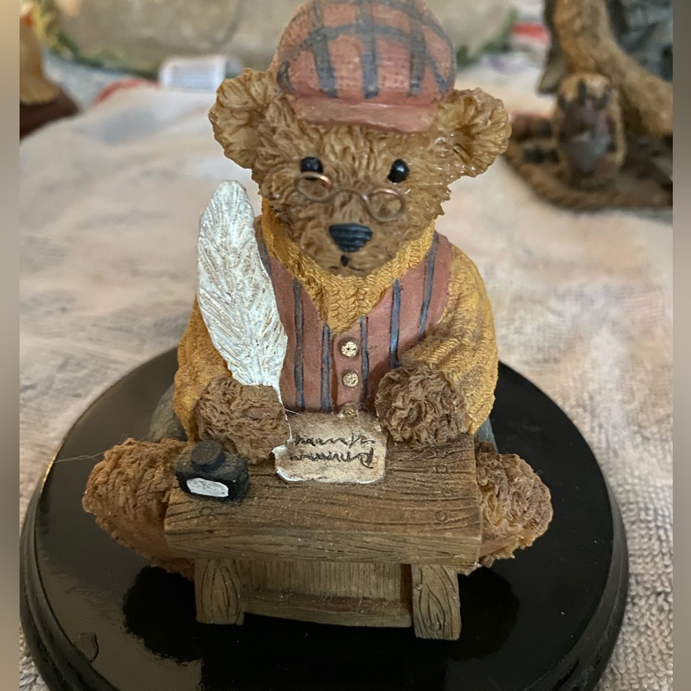 Home Interiors Brown and Gold Teddy Bear Figurine with Quill